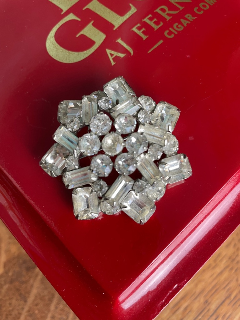 Vintage Weiss Crystal Cluster Brooch - Silver Clear Rhinestone Floral Pin